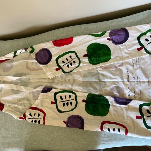 Kate spade apron, very cute pattern. NWOT - Picture 2 of 9